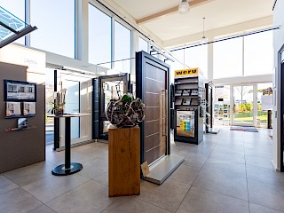 Live in der Ausstellung erleben