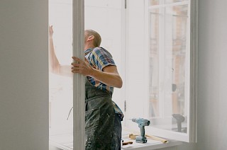 Monteur/in (w/m/d) (auch Glaser/in, Schreiner/in und Schlosser/in)